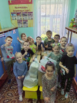 Акция "Сдай макулатуру - спаси дерево!" Акция "Сдай макулатуру - спаси дерево!".